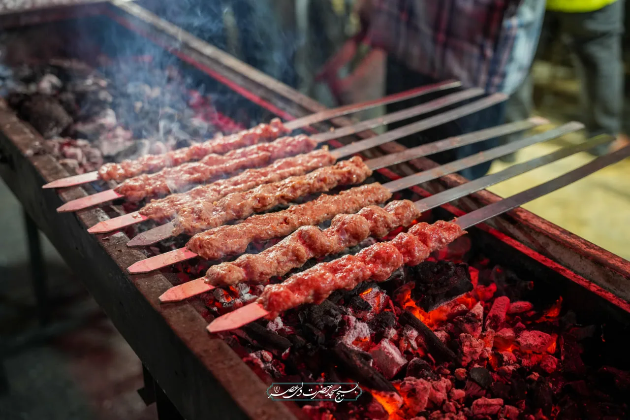 🔷 اینجا هزاران حنجره با یک صدا، از عشق و آرمان خویش سخن گفتند.