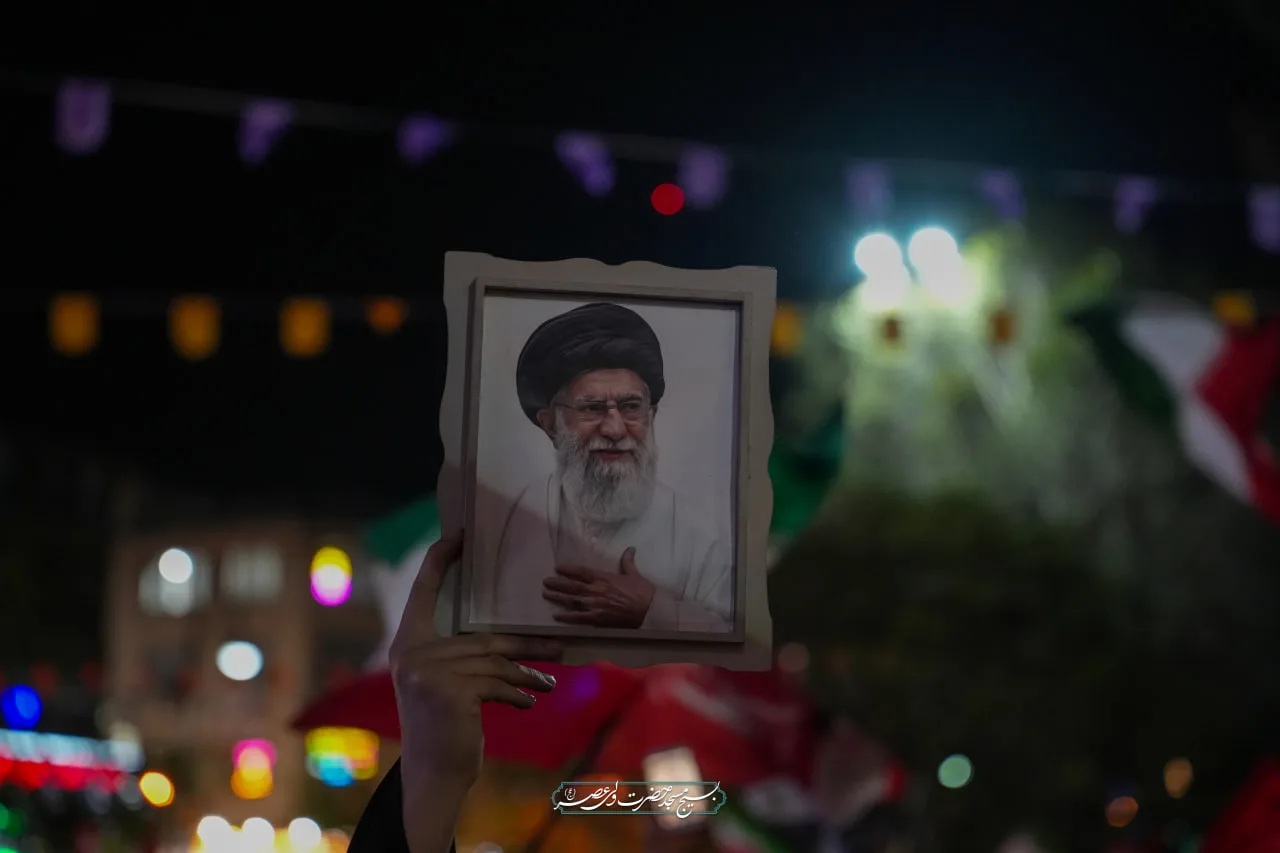 🔺 امروز خیابان‌ها شاهد حضور مردمی بودند که ایستادگی را معنا کردند.