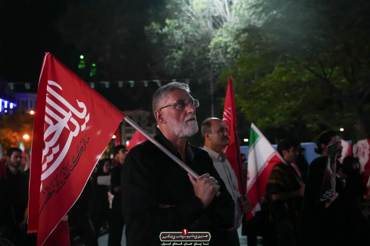 تابوت مطهر حضرت آیت الله سید علی حسینی خامنه ای