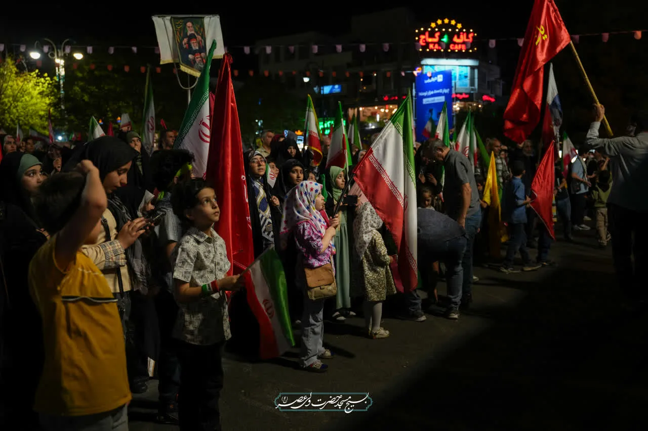 امروز خیابان‌ها شاهد حضور مردمی هستند که ایستادگی را معنا کردند.