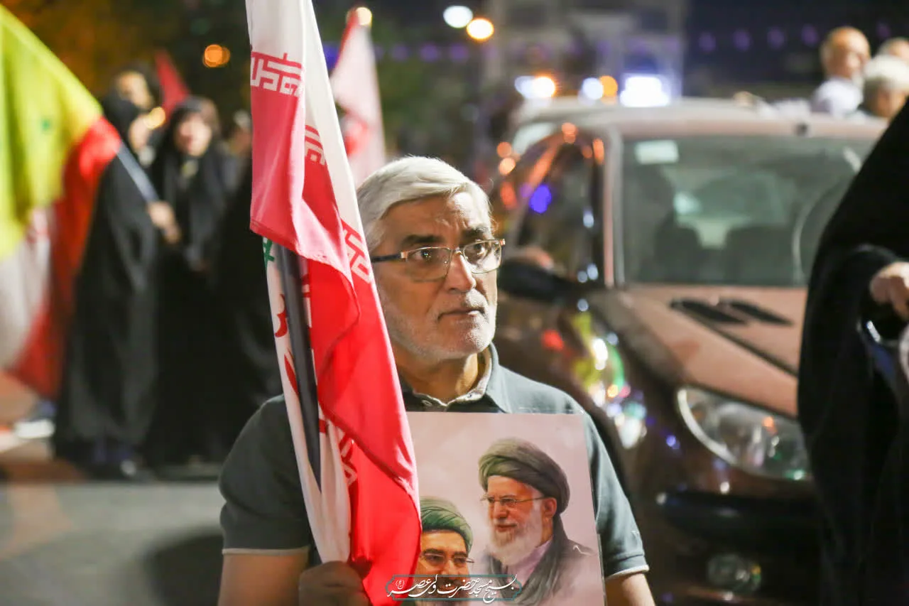این تجمع ، گواه آن هست که ملتی با امید و اراده راسخ ، هرگز تسلیم نمی‌شود.
