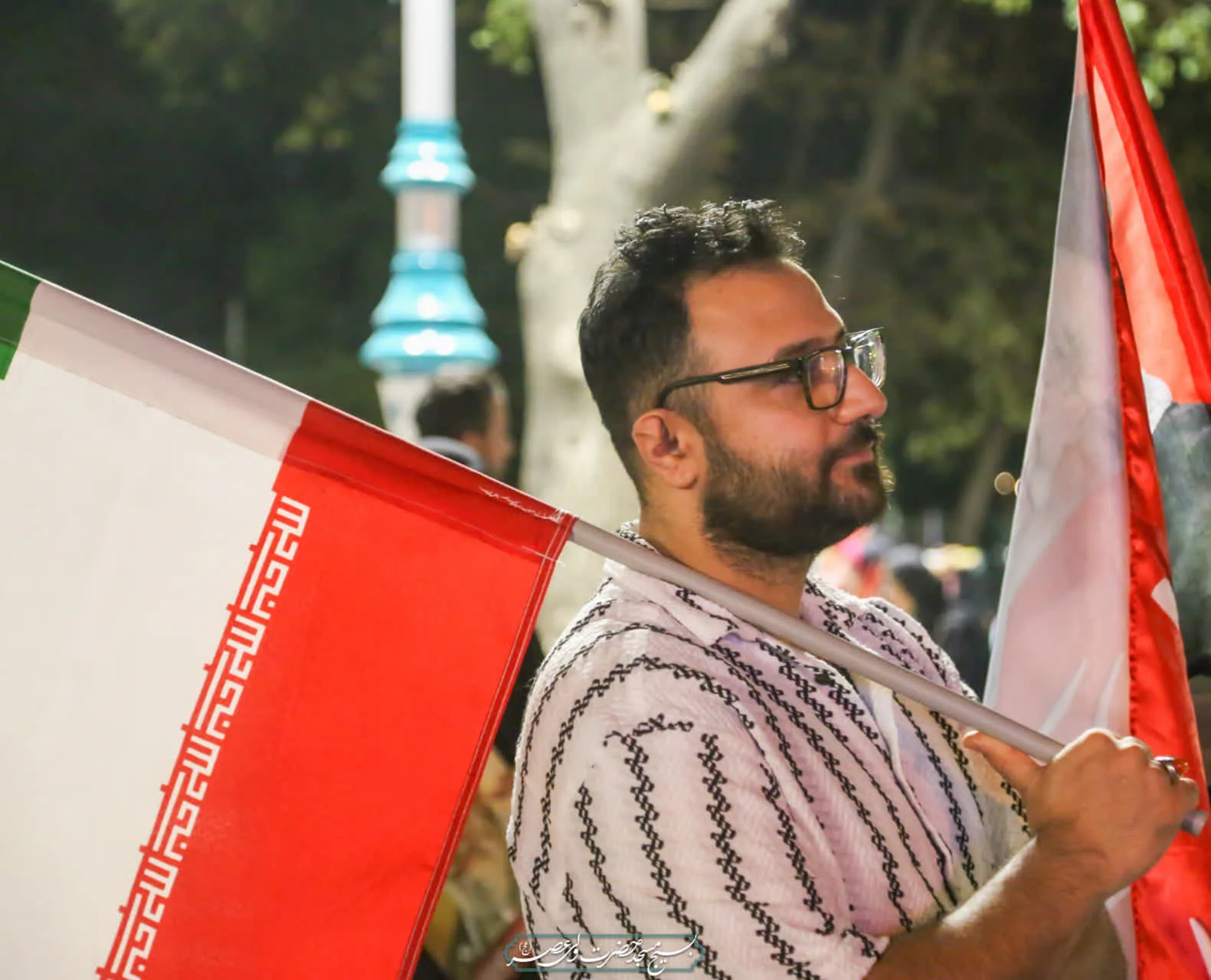 این تجمع ، گواه آن هست که ملتی با امید و اراده راسخ ، هرگز تسلیم نمی‌شود.
