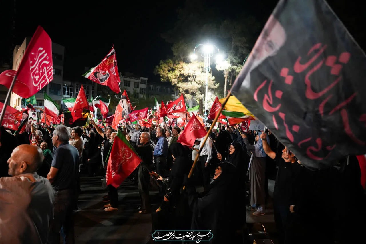 ما بادست های گره کرده می گویم  الله اکبر✊