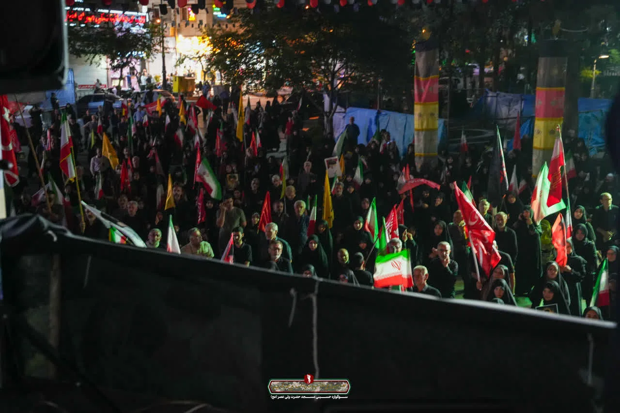 این وطن ایران است که  به امام زمان خودش اقتدا کرده