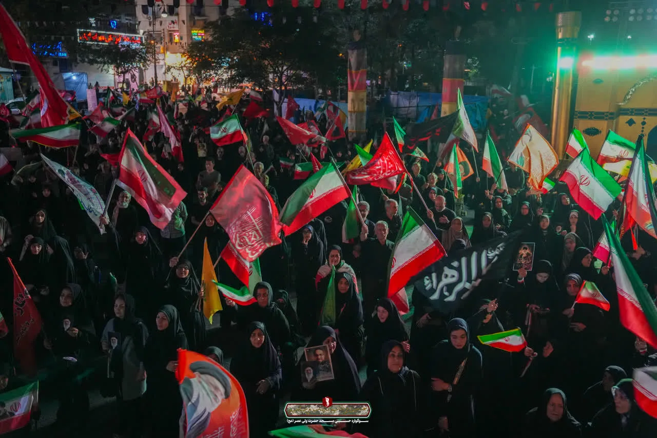 این وطن ایران است که  به امام زمان خودش اقتدا کرده