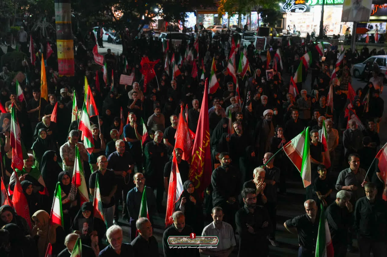 این وطن ایران است که  به امام زمان خودش اقتدا کرده
